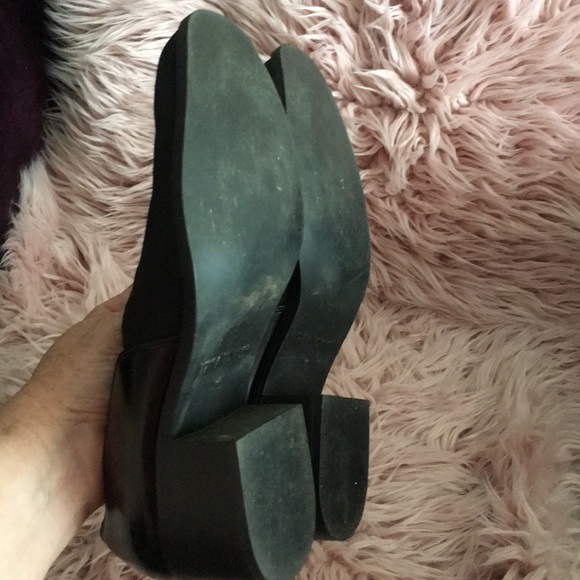 Shoes - Picture 2 of 3